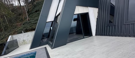 Luxury Villa, 2 Bedrooms, Private Pool, Sea View | Hypo-allergenic bedding, minibar, free WiFi, bed sheets