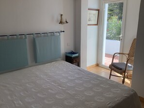 3 quartos, ferros/tábuas de passar roupa