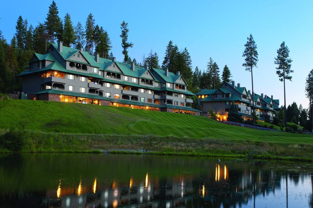 This resort & location is simply Heaven !