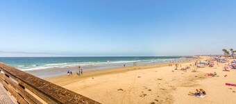 Waterfront home with beautiful ocean views & beach access