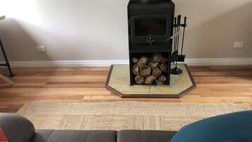 Suite estudio Deluxe | Decoración personalizada, tabla de planchar con plancha y wifi gratis