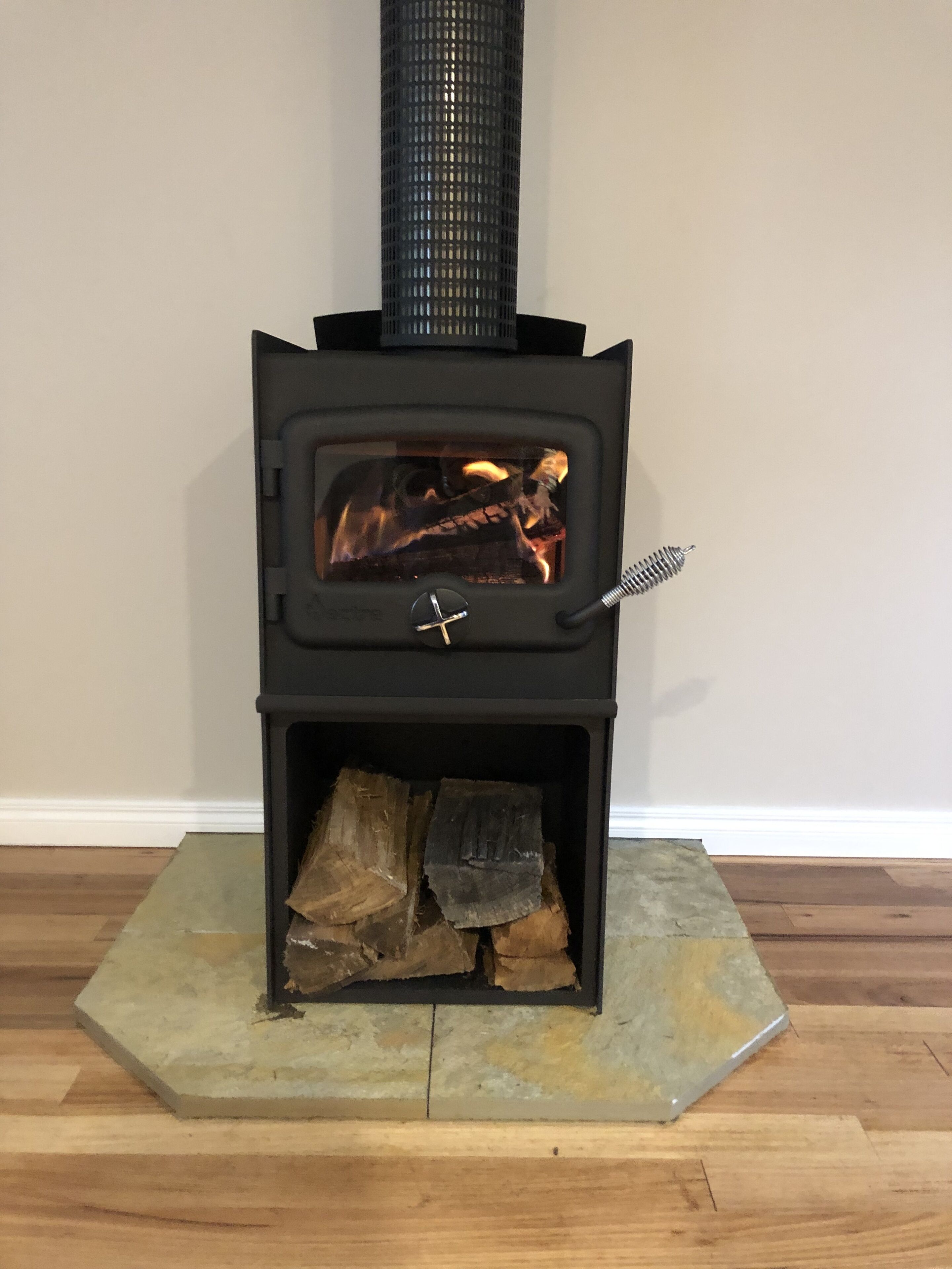 Mole Creek Hideaway — image 30