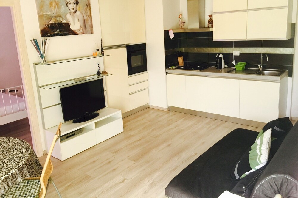 Central apartment 500 meters from the sea