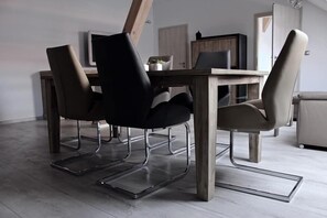 Apartment, 1 Bedroom, Kitchenette | Living area | Flat-screen TV