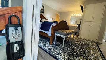 1 soverom, strykejern/-brett, reiseseng for barn og wi-fi (inkludert)