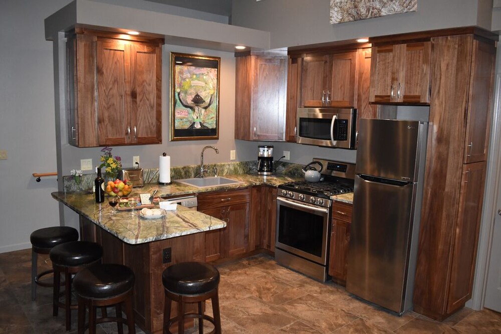Modern Elegance at Apartment A in Arcata