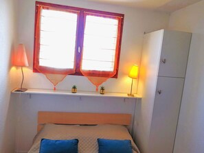 1 Schlafzimmer, Reisekinderbett, WLAN, Bettwäsche