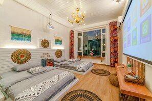 時尚雙人或雙床房, 1 間臥室 | 獨特設計、獨特裝修、書桌、免費 Wi-Fi