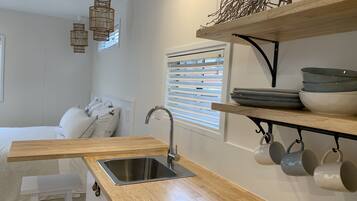 Fridge, microwave, stovetop, electric kettle