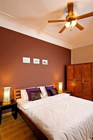 3 bedrooms, WiFi, bed sheets