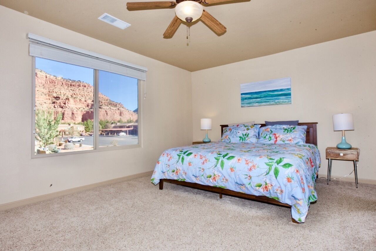 Work/Vacation Townhouse  #2 - 3 bdrm / 2.5 bath Ensuite