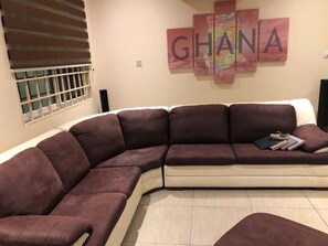 TV - ASK Apartments (Accra)