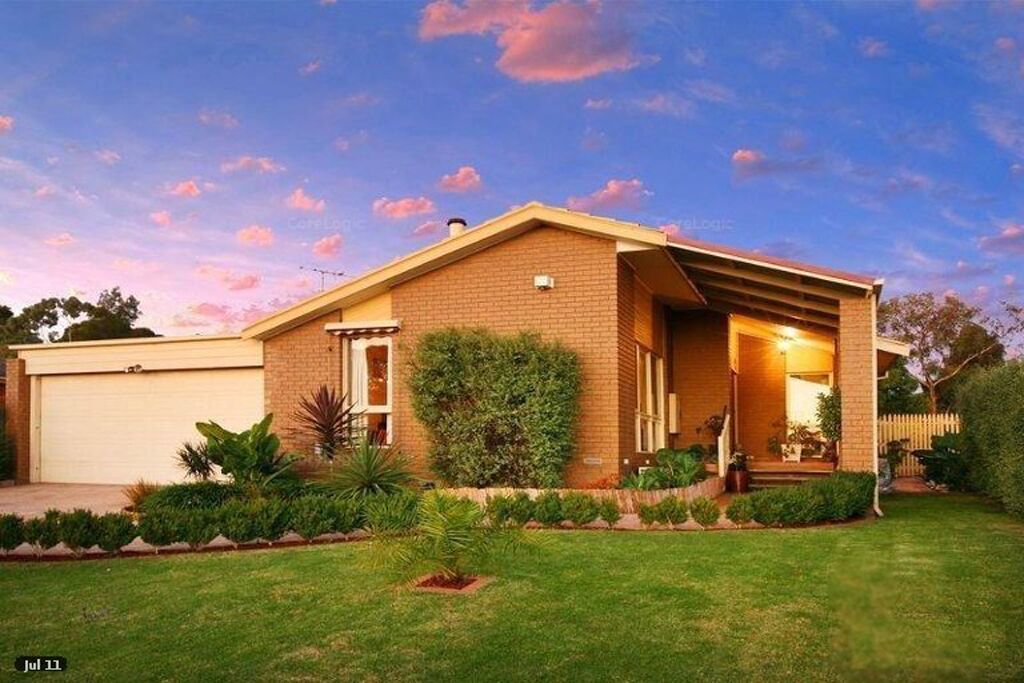 Spacious 4 Bedoom Family Home close to Uni and Uni Hill