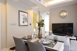 In-room dining - LeGrant Suites Sukhumvit 11 Bangkok (Bangkok)