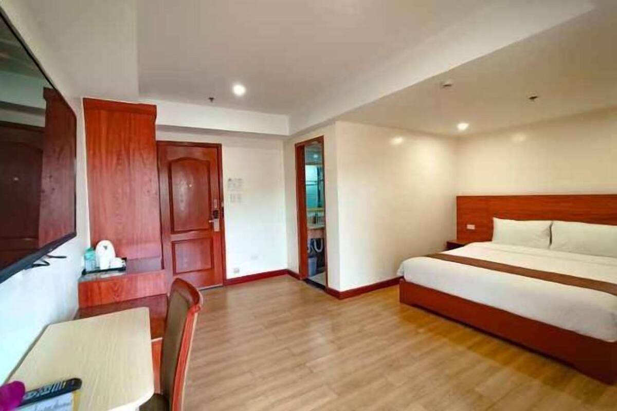 In-room safe, desk, laptop workspace, blackout drapes