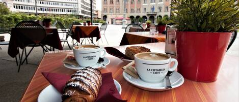 Free daily full breakfast