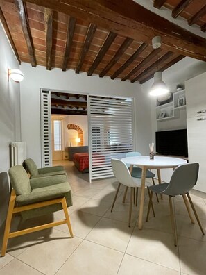 Dining - Chilembrini apartment (Montevarchi)