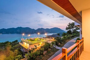 Deluxe Ocean Room, Panorama View | Vue de la chambre