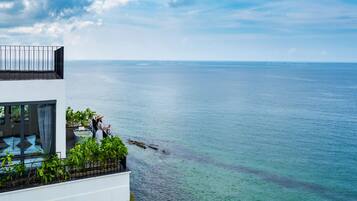 Rooftop Ocean View Suite | Terrace/patio