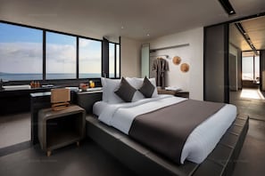 Rooftop Partial Seaview Suite | Premium-sengetøj, senge med topmadrasser, minibar, pengeskab på værelset