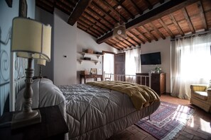 4 habitaciones, tabla de planchar con plancha y wifi gratis