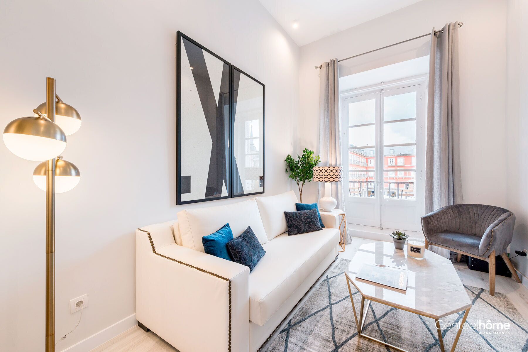 Bright Apartment in Madrid Center. Plaza Mayor II