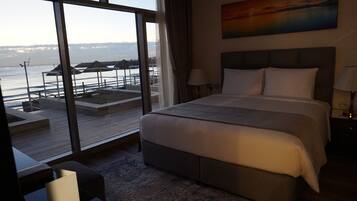 Suite, 2 Bedrooms, Beachfront | 2 bedrooms, premium bedding, in-room safe, individually furnished