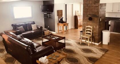 Lakefront Cottage on Long Lake with direct ITS access