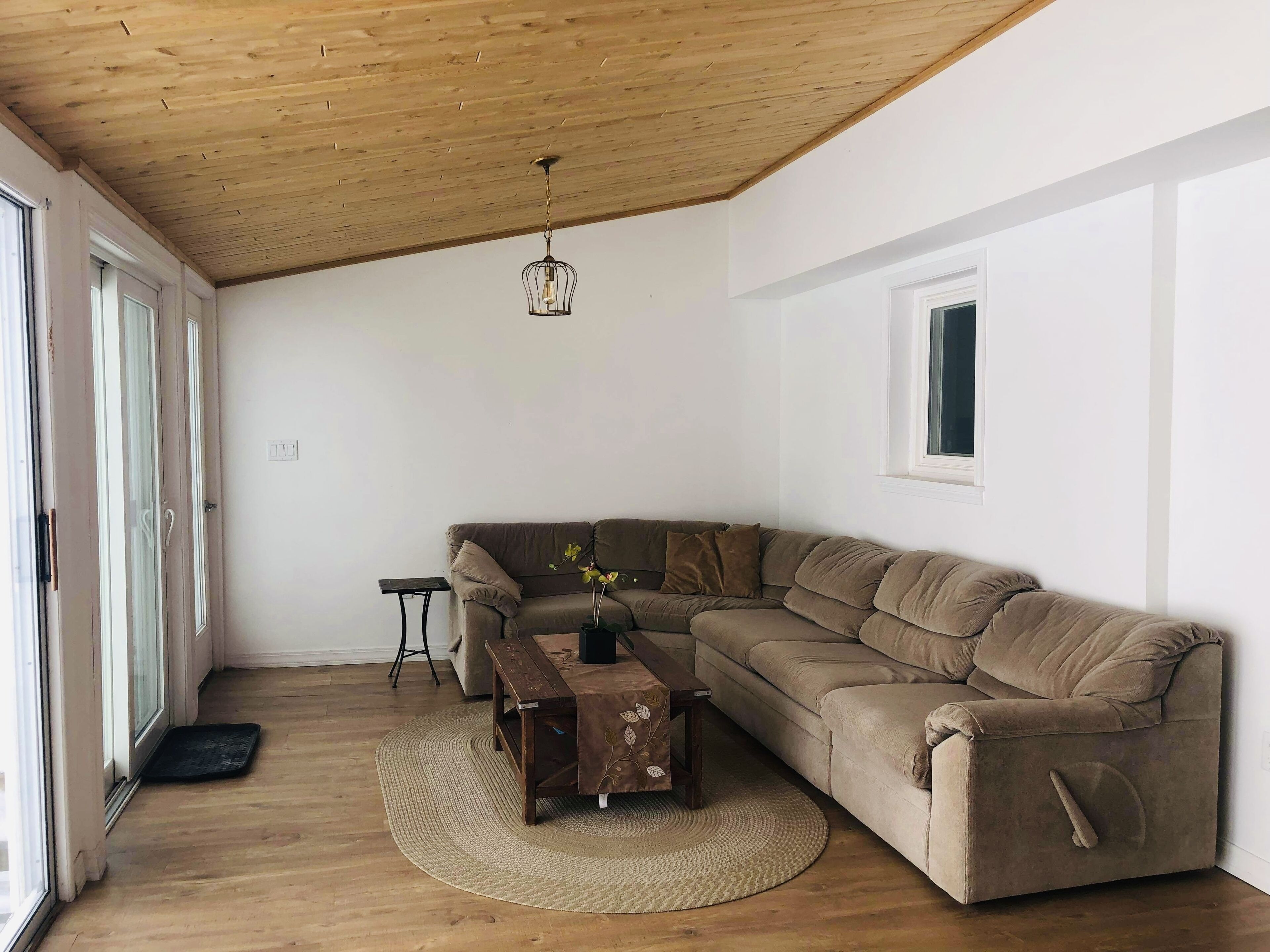 Lakefront Cottage on Long Lake