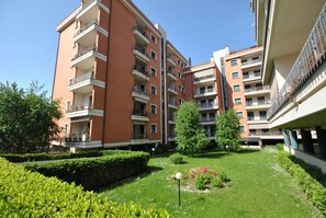 Esterni