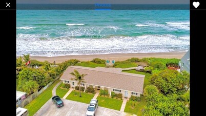 Sea Turtle Suite 2, Oceanfront boutique cottage at Serenity in Melbourne Beach!