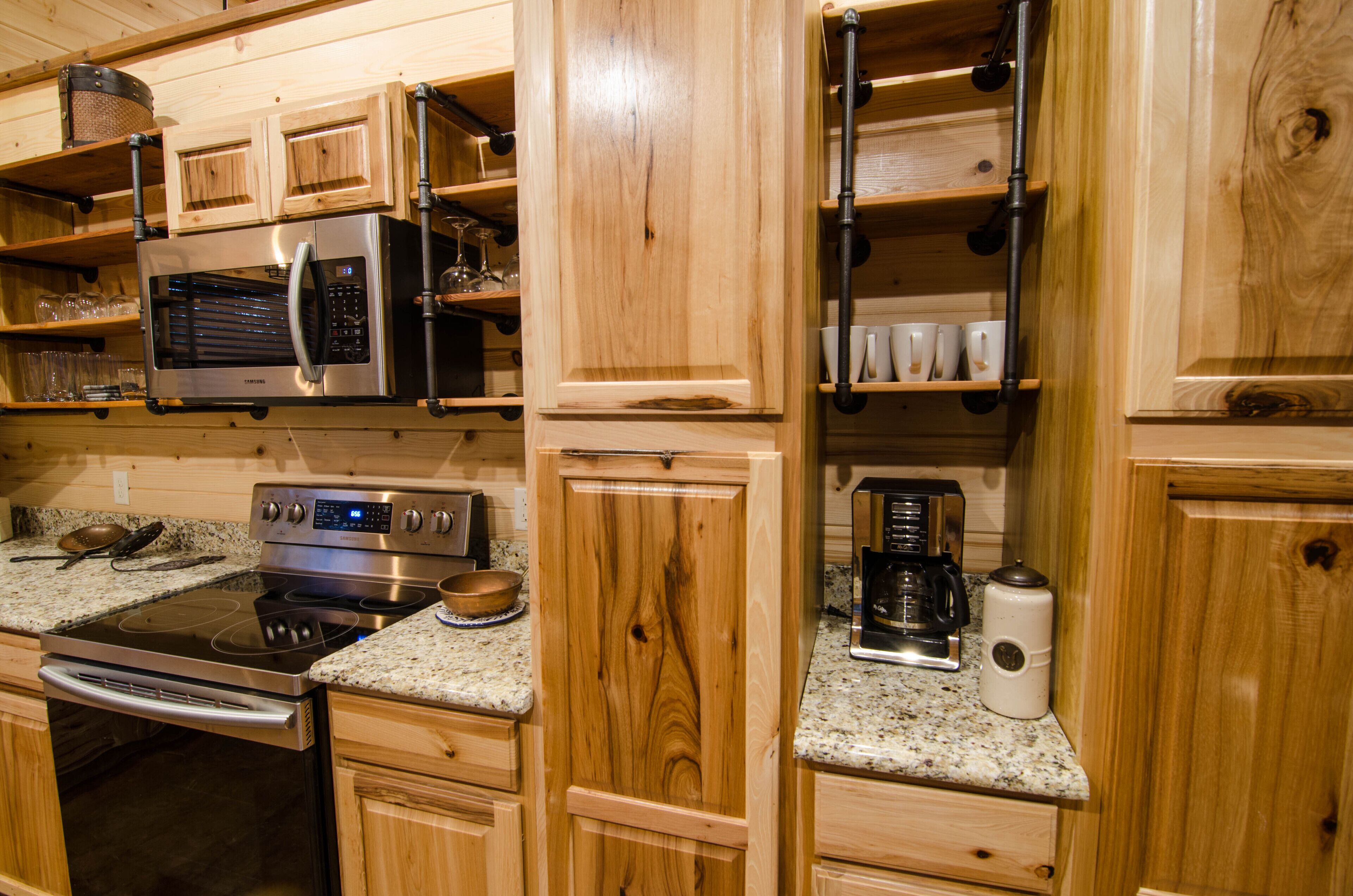 Hickory Moon - 1 Bedroom Couples Cabin near Beavers Bend Park