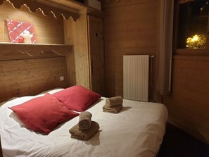 2 chambres, accès au Wi-Fi (inclus), literie fournie