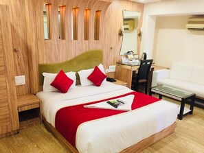 مكتب ومساحة عمل للكمبيوتر المحمول وواي فاي مجانًا