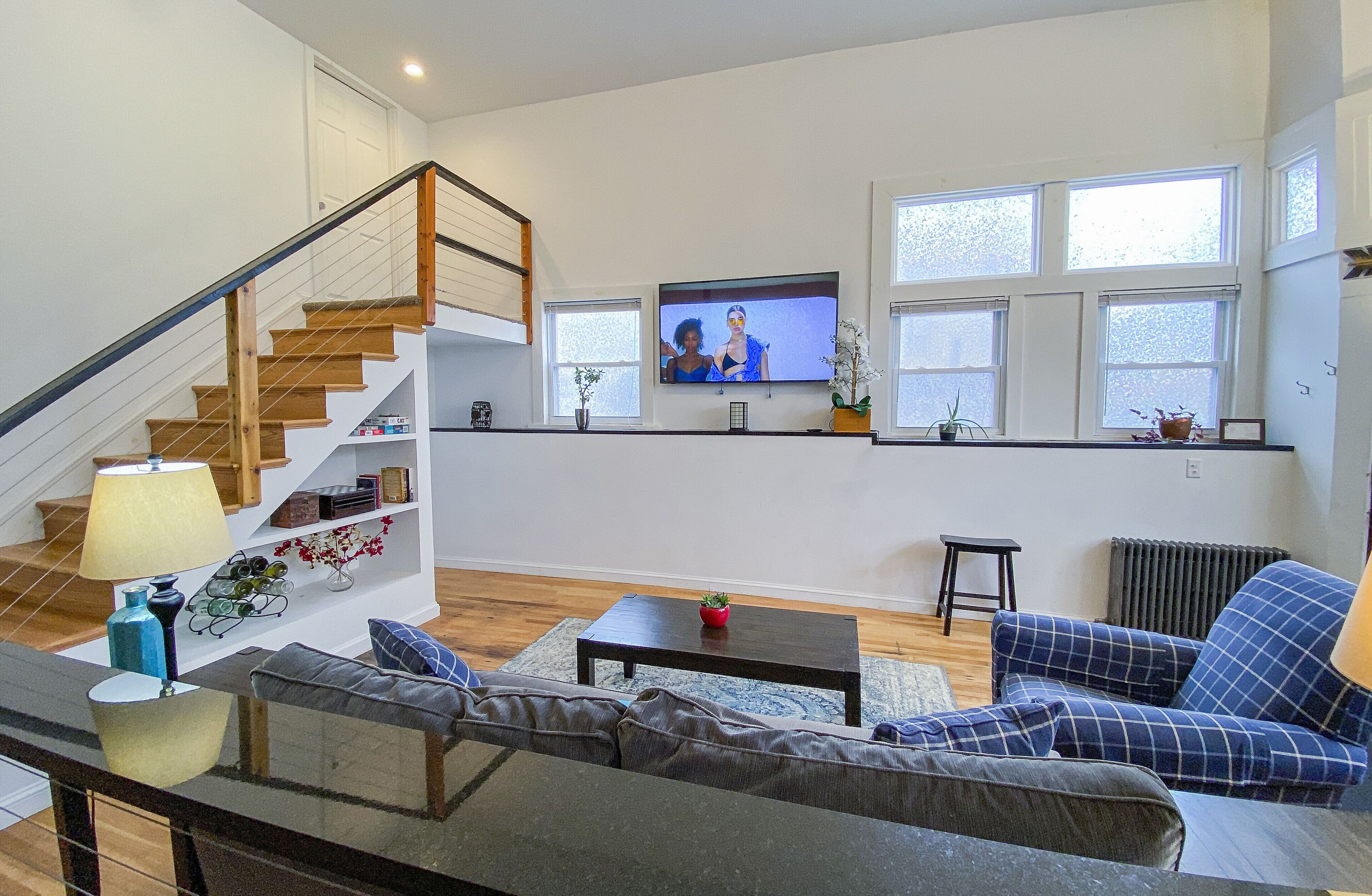 Remodeled Historic Apartment 5 mins from Downtown w/Life Changing Shower!