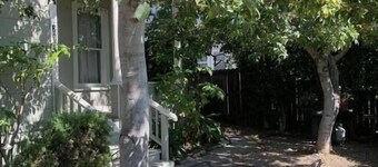 1905 Craftsman,3bdrms 3baths, PETS, Parking, Downtown! 2 blks State St, 7 Beach!