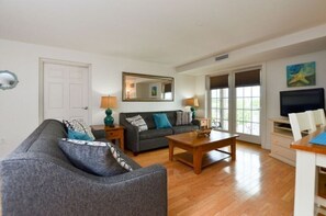 スマートテレビ、DVD プレーヤー