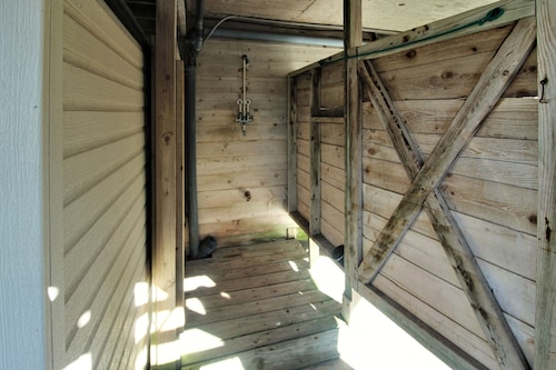 Semi-ocean front home in Nags Head for rent