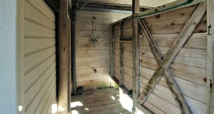 Puoli-valtameren edessä oleva talo Nags Headissa vuokrattavana