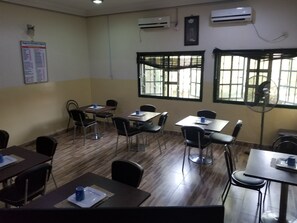 Breakfast, lunch, dinner served; local and international cuisine - Ragaray executive suites (Ogbomosho)