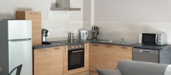 Gîte lumineux avec terrasse, jardin et parking Proche du Pont du Gard Uzès Nîmes