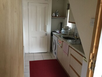 Stunning 1-bed Cottage in Ashford William Harvey