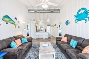 Smart TV, books - 4BR 2BA OCEANFRONT COTTAGE- Fish, Fun & Sun! Relax, Recharge, Repeat!- Book Now! (Oak Island)