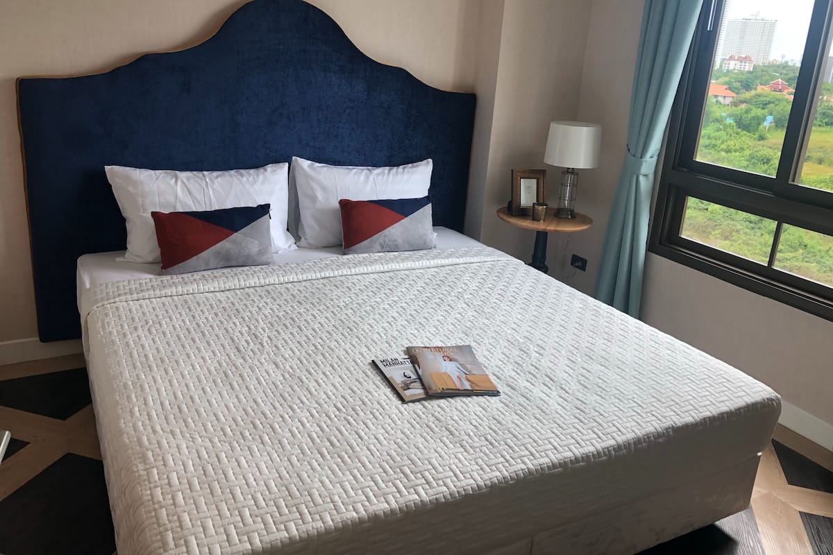 1 quarto, roupas de cama premium, edredons de pluma