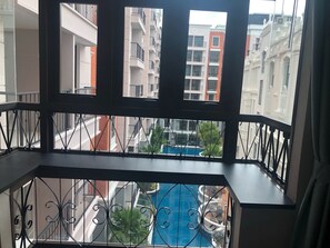 Deluxe Double with Pool View | Sacada