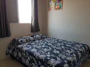 3 makuuhuonetta, silitysrauta/-lauta, ilmainen Wi-Fi