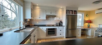 Mountain-view House ~ Mins To Middlebury, Flex Cancellation Policy