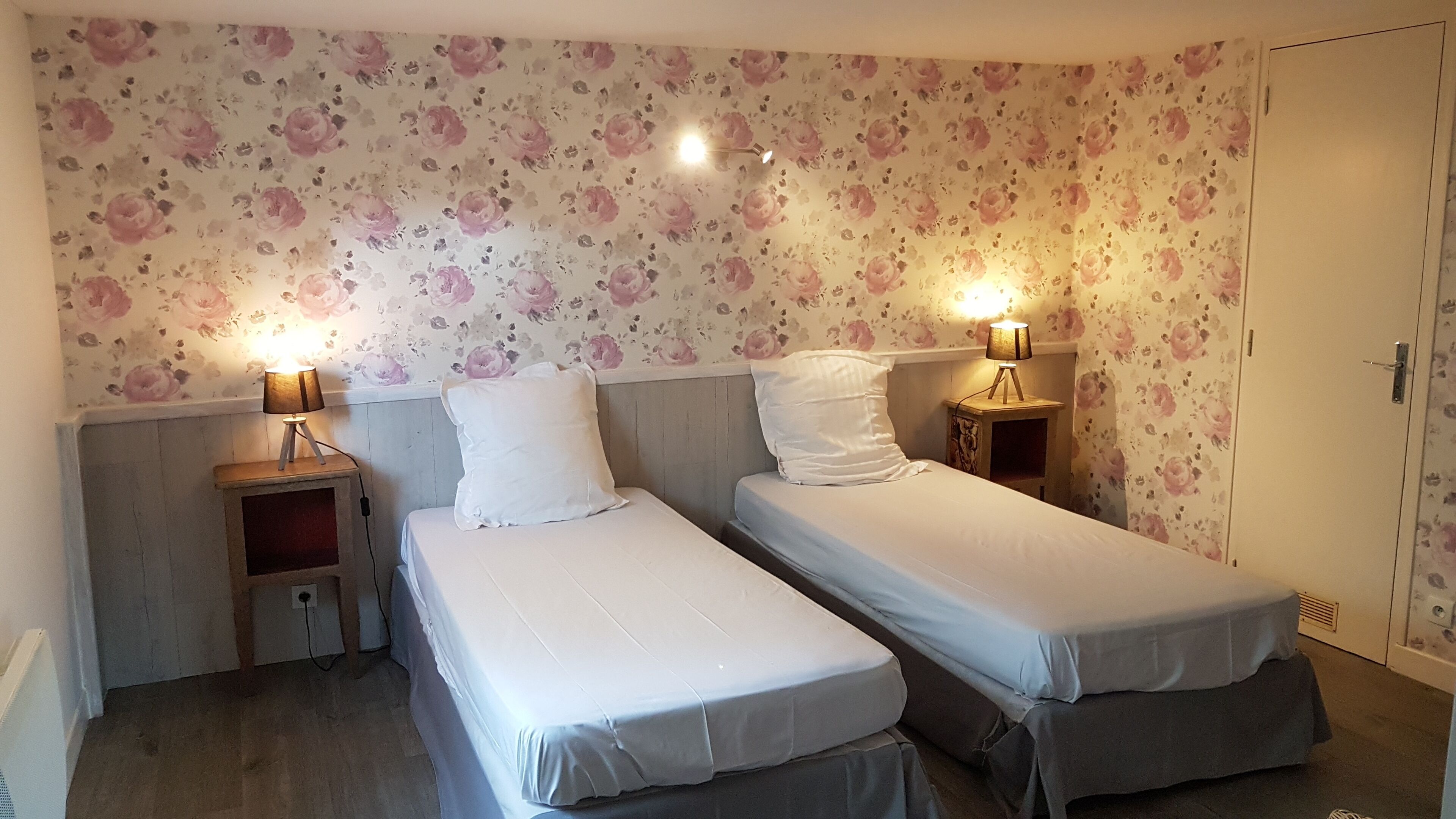 Furnished apartment in individual house any comfort with raised garden