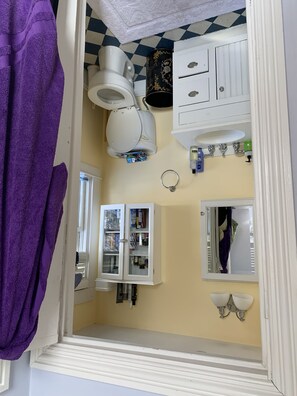 Interior - Beautiful home in Midcoast Maine (Rockport)