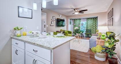 Entire renovated condo in gated community for you